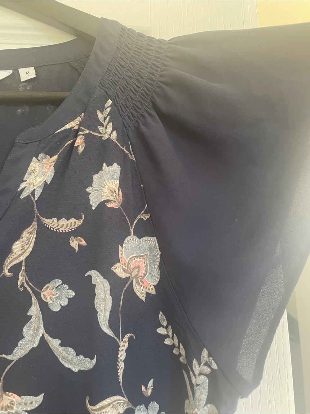 Reitmans Navy Floral Flutter Sleeve Blouse - Picture 2 of 3